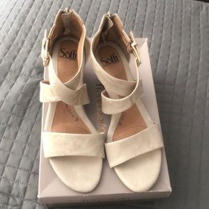 Sofft Criss Cross Sandal